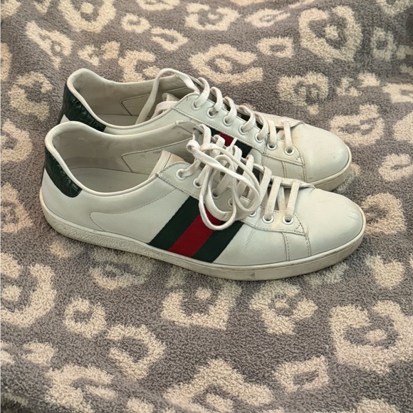 Men’s Gucci Shoe